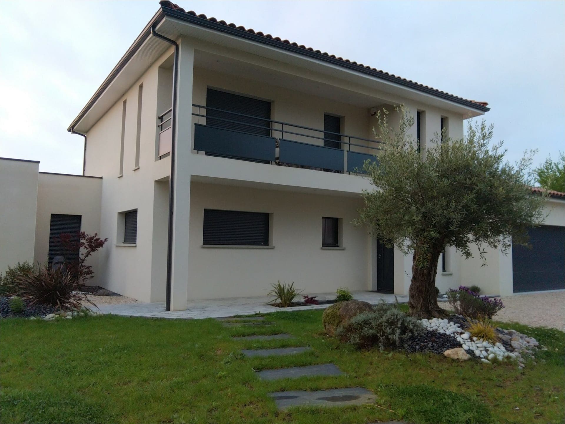 Maison contemporaine réalisée par A.C.E.S dans l'agglomération toulousaine